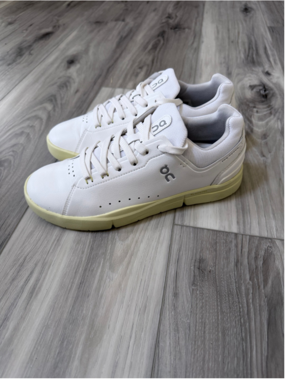 On The Roger Advantage White Hay Women’s 7.5 CloudTec Sneakers 48.98958 - Picture 3 of 10